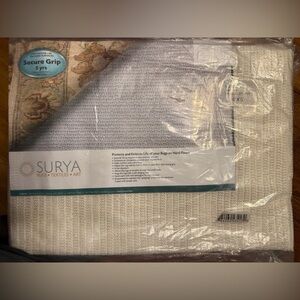 Surya cream 4x6 area rug grip mat